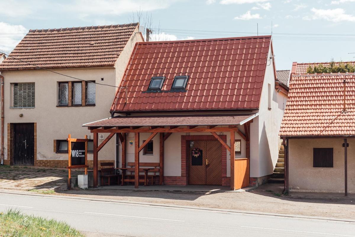 Penzion Vinarstvi W18 Velké Bílovice 외부 사진